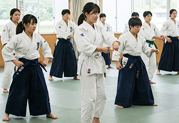 覇天会の様子